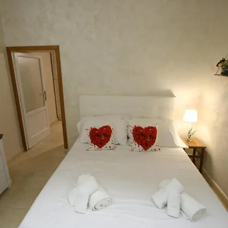 Colosseum Apartment